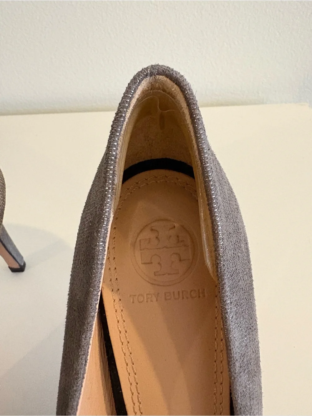 Tory Burch || Shaila Pewter Metallic Pump Cap Toe Silver Black 7.5